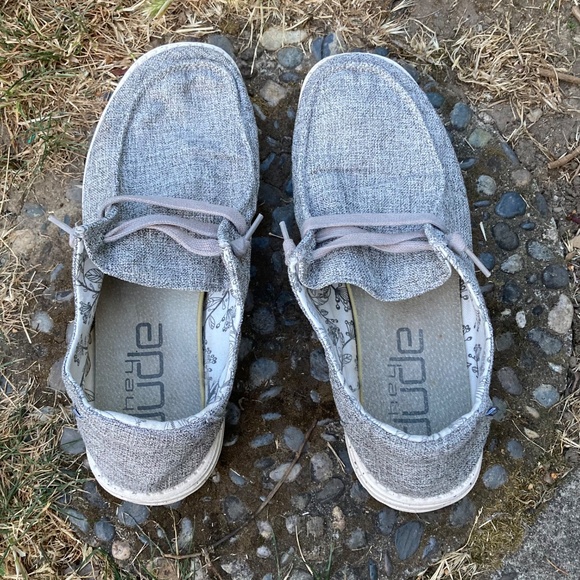 HEY DUDE Wendy Linen (Iron) Grey Womens Shoes- Size 10 - Picture 2 of 10